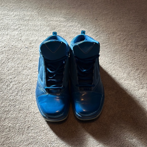 Jordan Other - Jordan 16 trophy room exclusive sz9